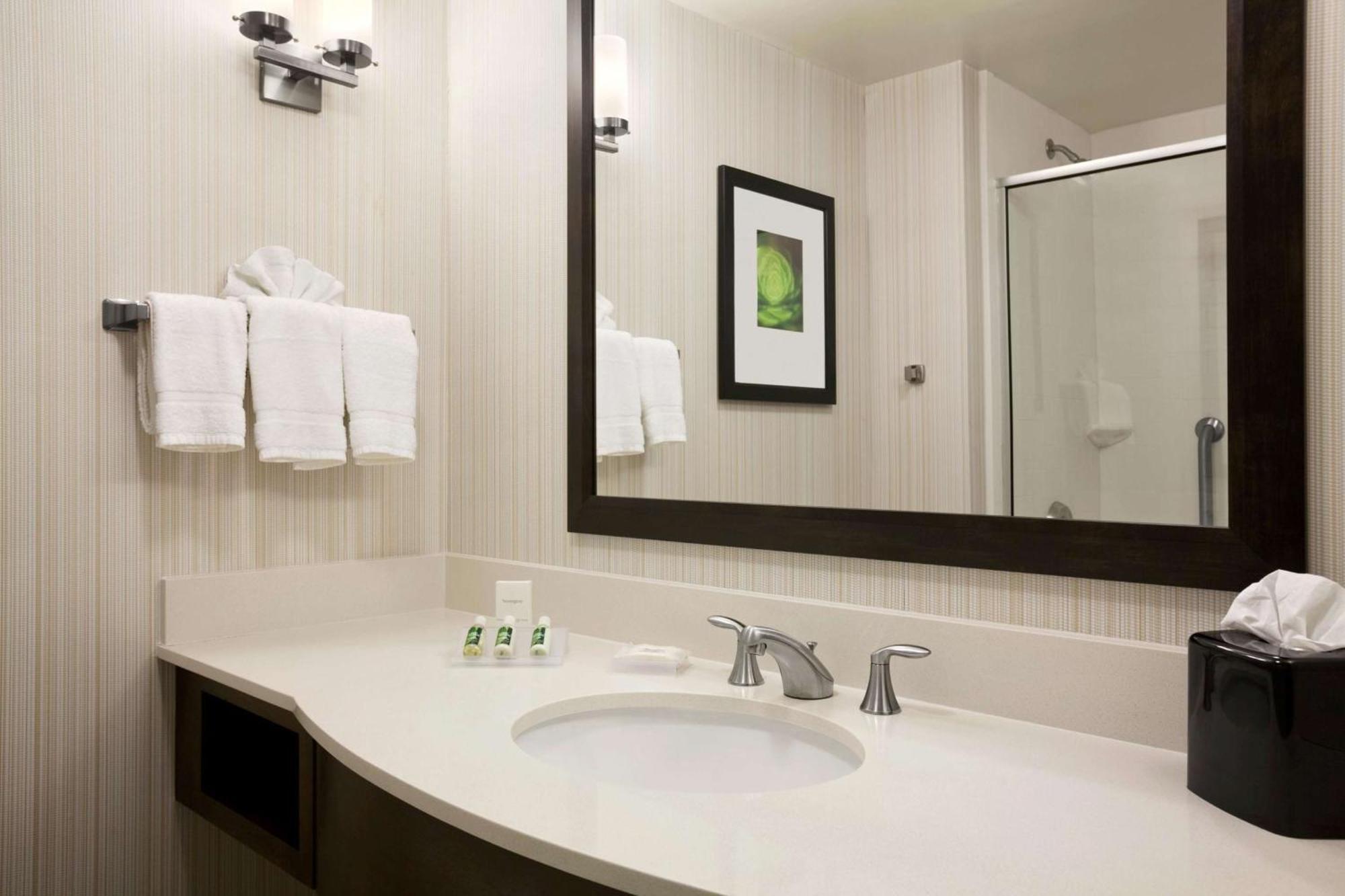Hilton Garden Inn Rochester/Pittsford Bushnell Basin Exterior foto